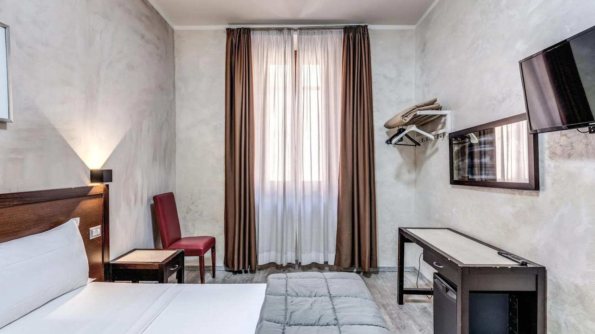 Hotel Family House Roma İtalya