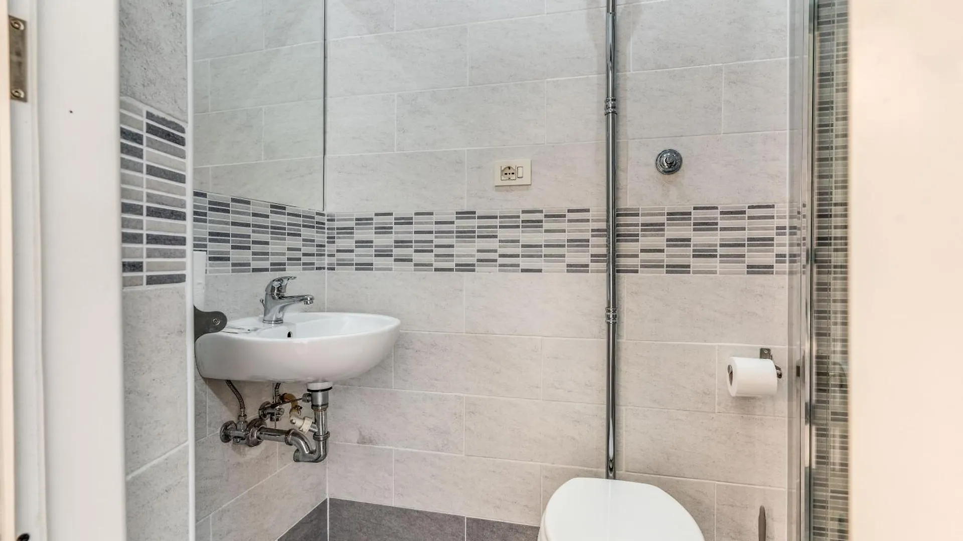 Hotel Family House Rome Italy